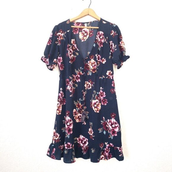 NWOT Xhilaration Empire Waist Floral Tie Front Size Medium - Picture 2 of 9